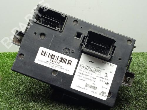 Used Fuse box IVECO DAILY VI Van 33S14, 35S14, 35C14, 42S14 (136 hp) 30591079