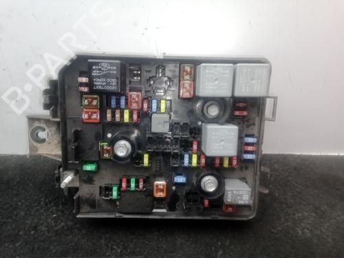 Sikringsdose OPEL CORSA E (X15)  | BP30000582E1