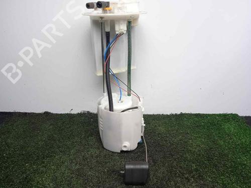 Used Fuel pump TOYOTA YARIS (_P13_) 1.5 Hybrid (NHP130_, NHP130) (101 hp) 7615399