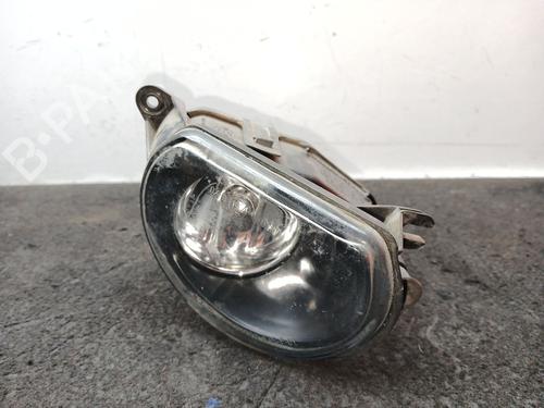 Used Right front fog light Right front fog light 39528956 39528956
