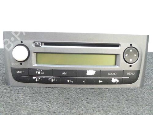 Used Radio FIAT LINEA (323_, 110_) 1.3 D Multijet (323AXB11, 323AXB1A) (90 hp) 5730696