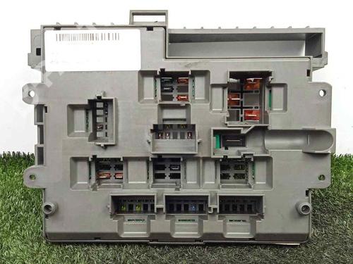 Used Fuse box Fuse box BMW 1 (E87) 118 d (122 hp) 10301769 10301769