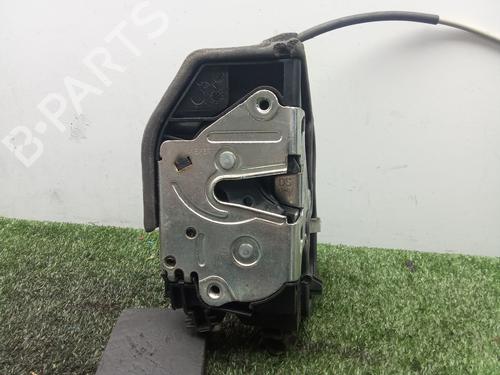 Używane Zamek drzwi tylnych lewych Zamek drzwi tylnych lewych BMW X6 (E71, E72) xDrive 30 d (245 hp) 33843457 33843457