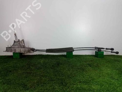 Used Gear lever VW CADDY III Box Body/MPV (2KA, 2KH, 2CA, 2CH) 2.0 SDI (70 hp) 13390197