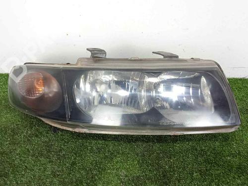 Used Right headlight Right headlight SEAT LEON (1M1) 1.9 TDI (90 hp) 10357791 10357791