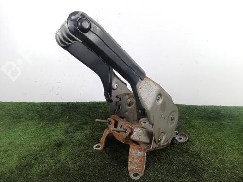 Used Hand brake RENAULT MEGANE II Saloon (LM0/1_) 1.5 dCi (LM1F) (86 hp) 32313941