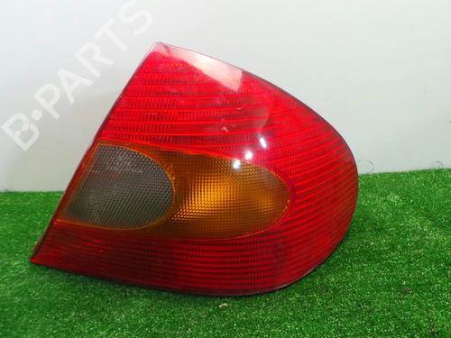 Used Right taillight FORD MONDEO II (BAP) 1.8 TD (90 hp) 8192478