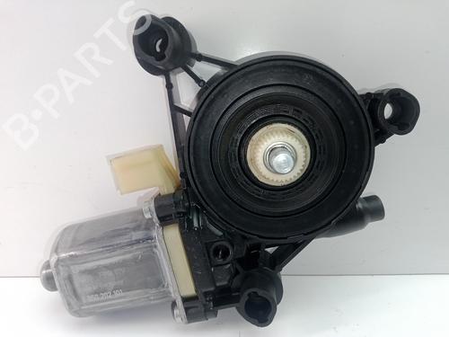 Used Left front window motor SEAT LEON (5F1) 2.0 Cupra (290 hp) 13095414