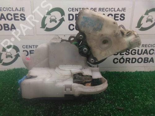 Used Front right lock NISSAN CABSTAR (F24M, F24W) [2006-2013]  22899249