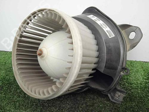 Used Heater blower motor FIAT GRANDE PUNTO (199_) 1.3 D Multijet (199.AXD11, 199.AXD1A, 199.AXD1B,... (90 hp) 7455398