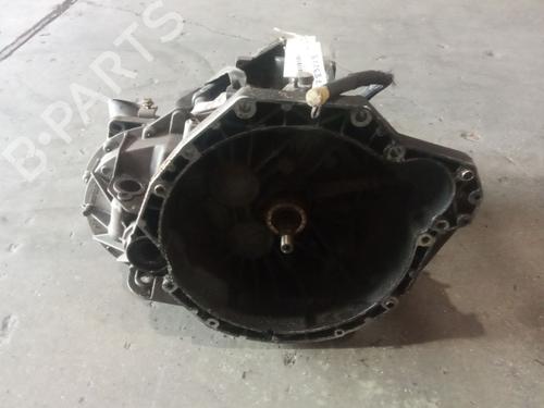 Used Gearbox Gearbox RENAULT MASTER II Van (FD) 2.5 dCi 100 (FD0U, FD0V, FD3U, FD3V, FD8U, FD8V) (99 hp) 40505205 40505205