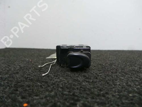 Used Right front window switch DAEWOO MATIZ (M100, M150) [1998-2025]  12208286