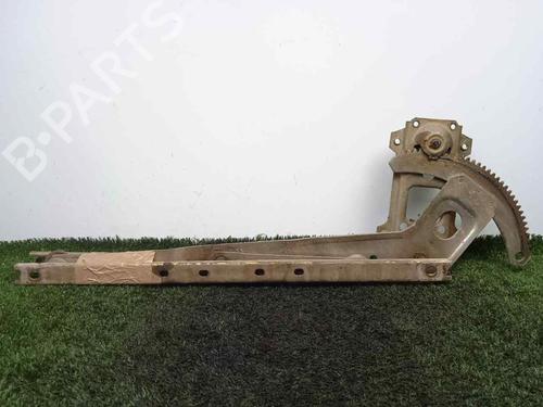 Used Front right window mechanism NISSAN PATROL III/2 Station Wagon (W260) [1988-1998]  12529389