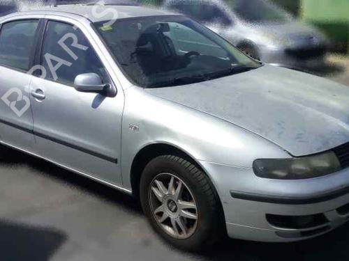 Right front window motor SEAT LEON (1M1) 1.9 TDI | BP9438266E20 