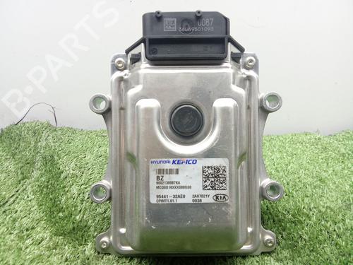 Used Engine control unit (ECU) Engine control unit (ECU) KIA CEED (CD) 1.6 CRDi 136 (136 hp) 35751640 35751640