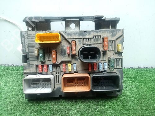 Used Fuse box CITROËN C4 Picasso I MPV (UD_) 1.6 HDi (109 hp) 31637535