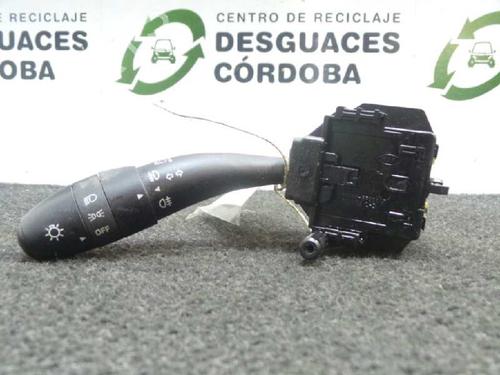 Used Headlight switch HYUNDAI i30 (FD) 1.6 CRDi (116 hp) 5695787