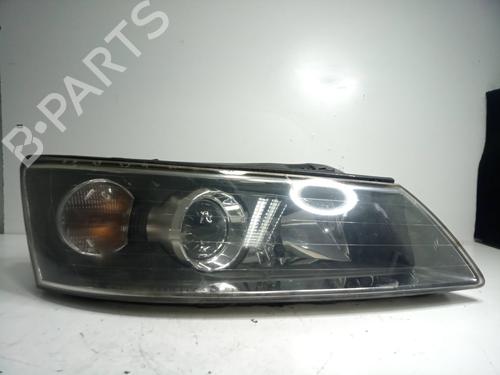 Used Right headlight HYUNDAI SONATA V (NF) 2.0 CRDi (140 hp) 29042646