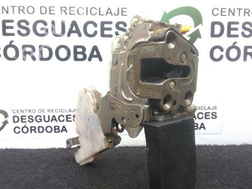 Used Front right lock NISSAN TERRANO II (R20) [1992-2007]  5739413