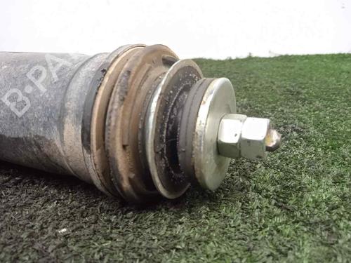 Left rear shock absorber TOYOTA YARIS (_P13_) 1.5 Hybrid (NHP130_, NHP130) | BP8823257M18 