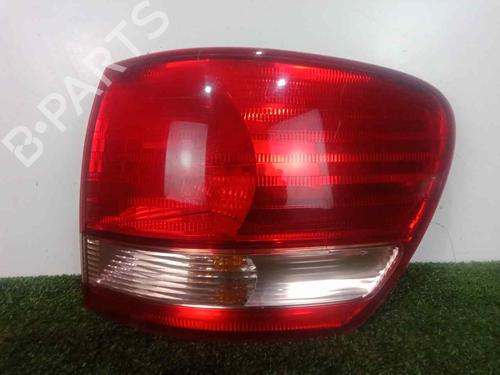 Right taillight TOYOTA AVENSIS VERSO (_M2_) 2.0 VVT-i (ACM20_) (150 hp) 17614898