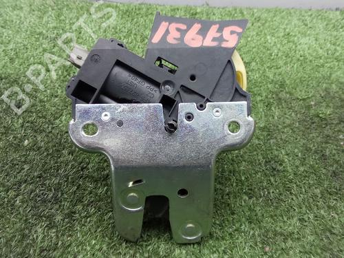 tailgate-lock-audi-a6-c6-4f2-2004-2005-2006-2007-2008-2009-2010-2011-37200570 main image