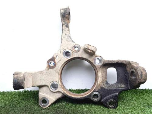Used Left front steering knuckle MITSUBISHI L200 / TRITON (KJ_, KK_, KL_) 2.4 DI-D 4WD (KJ0T) (154 hp) 11292290