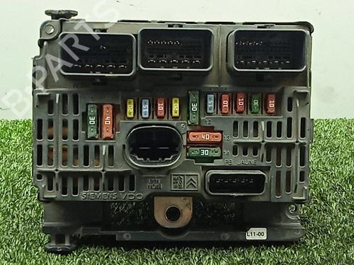 Used Fuse box CITROËN C5 II (RC_) 2.0 HDi (RCRHRH) (136 hp) 28534730
