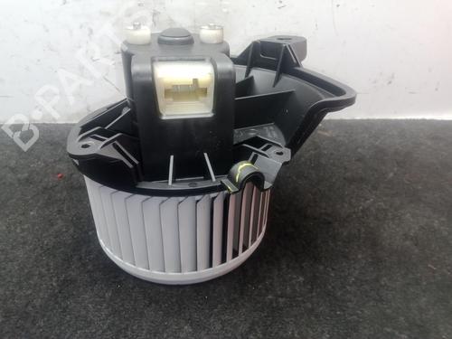 Used Heater blower motor OPEL CORSA E (X15) [2014-2025]  29268772