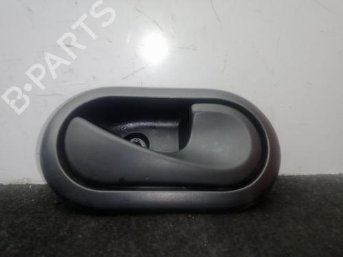 Used Front right interior door handle DACIA DUSTER (HS_) 1.5 dCi (HSMC) (107 hp) 30902803