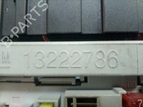 Fuse box OPEL INSIGNIA A (G09) 2.0 CDTI (68) | BP6421584E1 