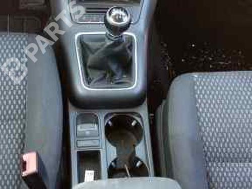 Rear seat VW TIGUAN (5N_) 2.0 TDI 4motion | BP8335274C17  - Image 8