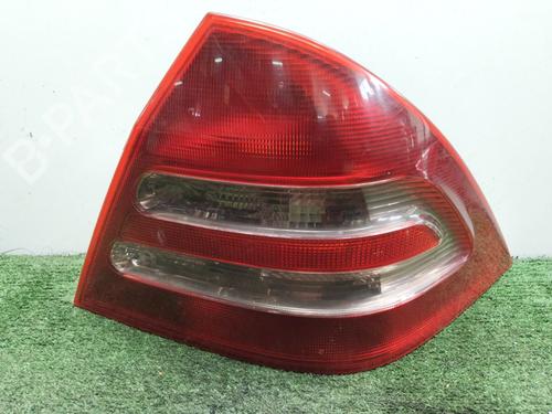 Used Right taillight Right taillight MERCEDES-BENZ C-CLASS (W203) C 270 CDI (203.016) (170 hp) 40446727 40446727