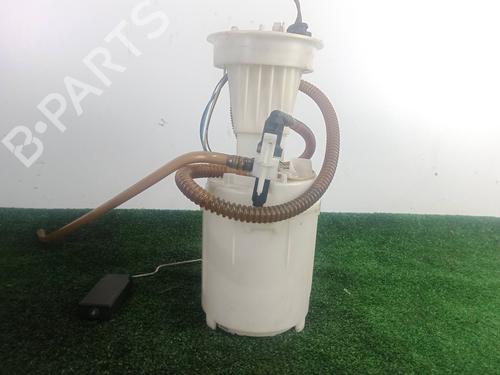 Used Fuel pump AUDI A4 B7 (8EC) 2.0 (130 hp) 30308686