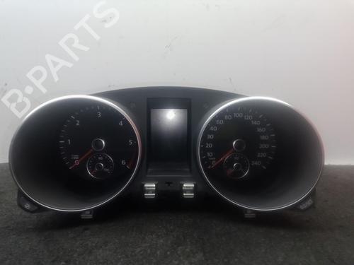 Used Instrument cluster VW GOLF VI (5K1) 1.6 TDI (105 hp) 31329350
