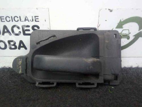 Used Front right interior door handle Front right interior door handle CITROËN SAXO (S0, S1) 1.5 D (57 hp) 6326941 6326941