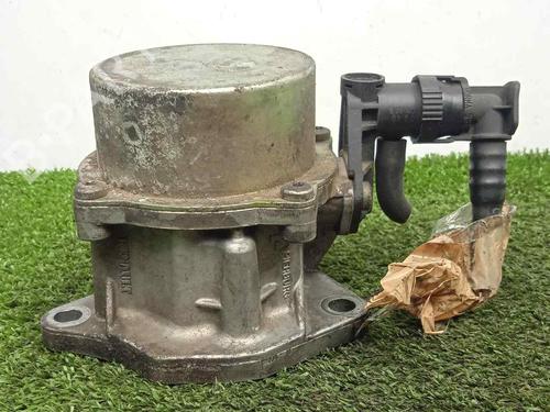 Used Vacuum pump RENAULT MASTER II Van (FD) [1997-2013]  28694359