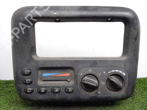Used Climate control CHRYSLER VOYAGER / GRAND VOYAGER III (GS_, NS_) [1992-2001]  5692090