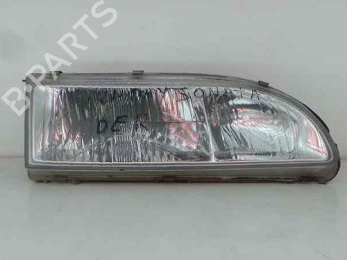 Used Right headlight HYUNDAI SONATA III (Y-3) 2.0 i 16V (139 hp) 5727989
