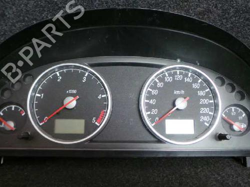 Used Instrument cluster FORD MONDEO III (B5Y) 2.0 TDCi (130 hp) 5690381