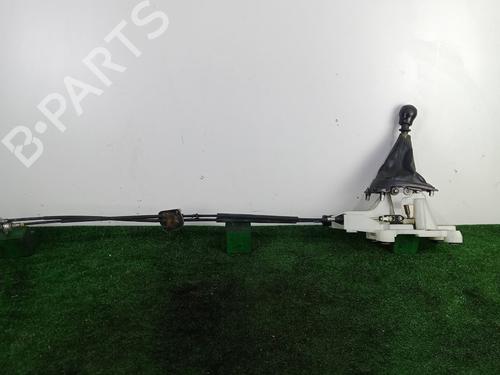 Used Gear lever Gear lever MITSUBISHI OUTLANDER II (CW_W) 2.0 DI-D (CW8W) (140 hp) 40236849 40236849