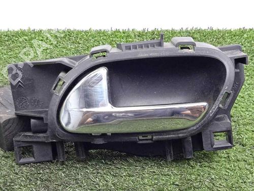 Used Front left interior door handle PEUGEOT 5008 (0U_, 0E_) 2.0 HDi (163 hp) 17805282