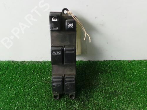 Used Left front window switch NISSAN ALMERA II Hatchback (N16) [2000-2025]  12209140