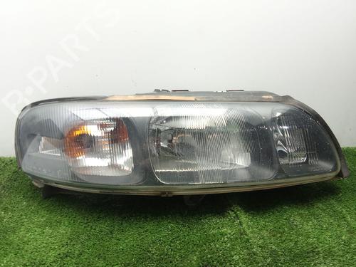 Used Right headlight Right headlight VOLVO S60 I (384) 2.4 D (163 hp) 39975613 39975613