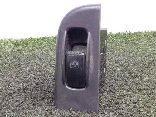 Used Left rear window switch HYUNDAI TRAJET (FO) 2.0 (136 hp) 5722450