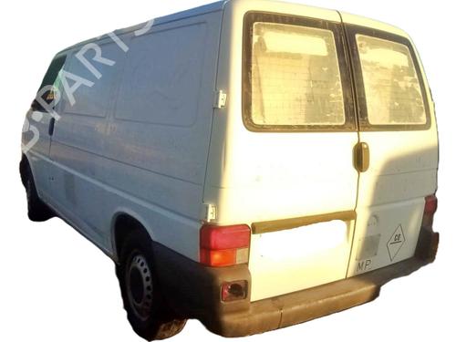 Left headlight VW TRANSPORTER T4 Van (70A, 70H, 7DA, 7DH) 1.9 TD | BP32138372C28 