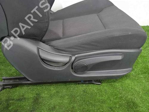 Right front seat HYUNDAI i40 I CW (VF) 1.7 CRDi | BP10042829C16