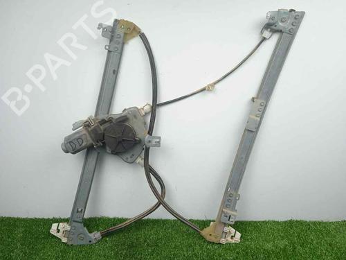 Used Front right window mechanism CITROËN XSARA (N1) 2.0 HDi 90 (90 hp) 8263457
