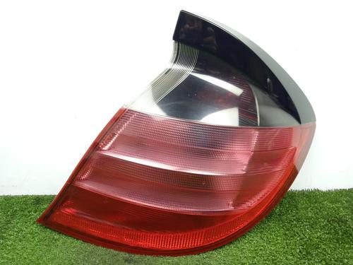 Used Right taillight MERCEDES-BENZ C-CLASS (W203) C 220 CDI (203.006, 203.008) (143 hp) 22733555
