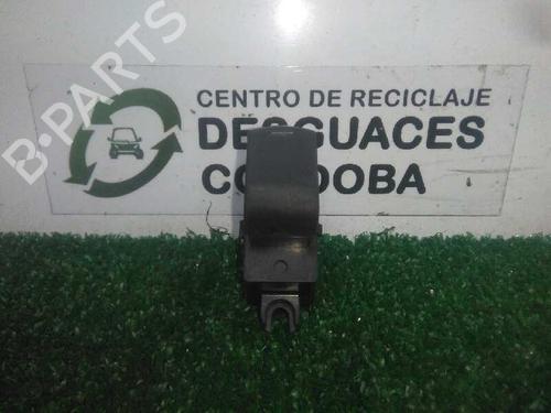 Used Right rear window switch NISSAN NOTE (E11, NE11) [2005-2013]  21552552